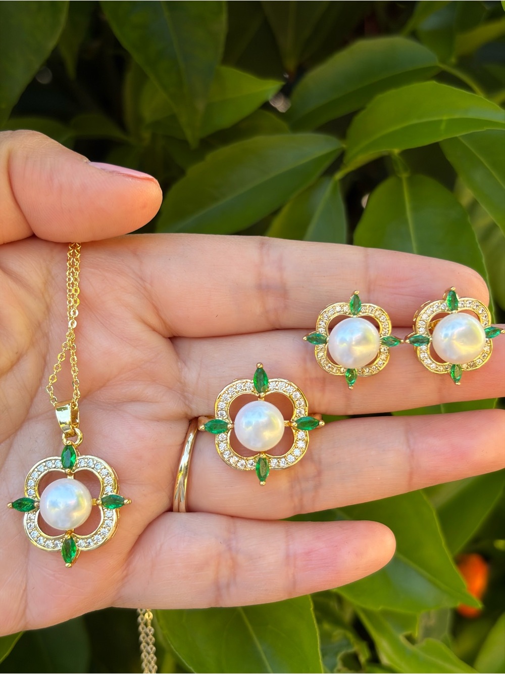 Emerald Freshwater Pearl Set Necklace, Earrings and Adjustable ring